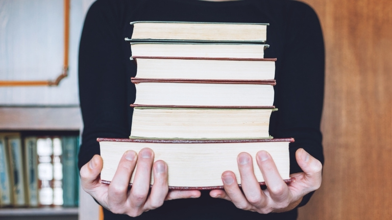 Tiki có sách tư duy tiền bạc, chi tiêu, đầu tư cá nhân và tự do tài chính