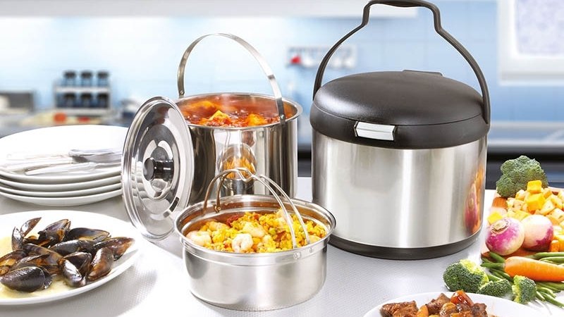 Đun đủ thời gian, cho nước vừa đủ, vệ sinh bằng khăn mềm v&agrave; tr&aacute;nh l&agrave;m m&oacute;p m&eacute;o vỏ ủ