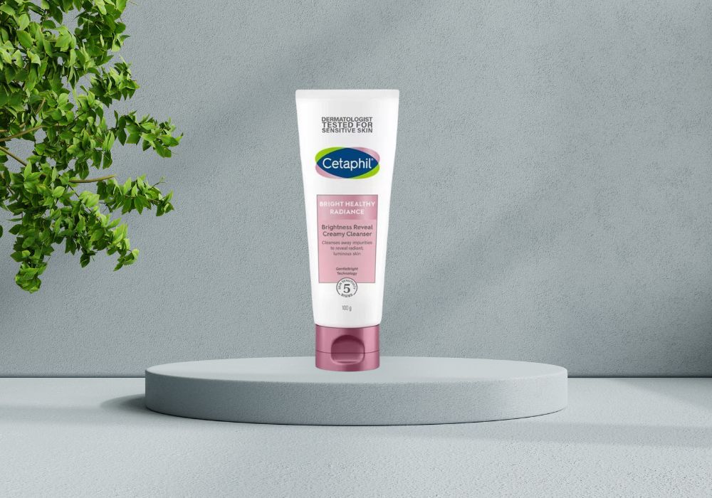 Sữa rửa mặt làm sáng da Cetaphil