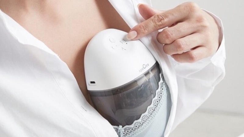 Máy hút sữa không dây tiện lợi, giúp mẹ rảnh tay khi hút sữa