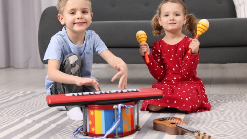 Chọn trống cho b&eacute; cần chất liệu an to&agrave;n, &acirc;m thanh chuẩn, đ&uacute;ng size v&agrave; thương hiệu uy t&iacute;n