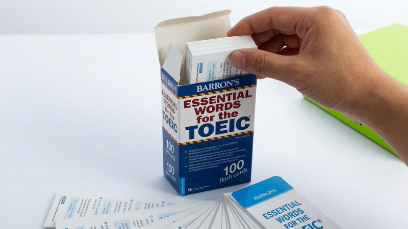 Sau khi sử dụng, n&ecirc;n cất flashcard v&agrave;o hộp hoặc t&uacute;i zip để giữ sạch sẽ, tr&aacute;nh cong v&ecirc;nh v&agrave; tăng độ bền