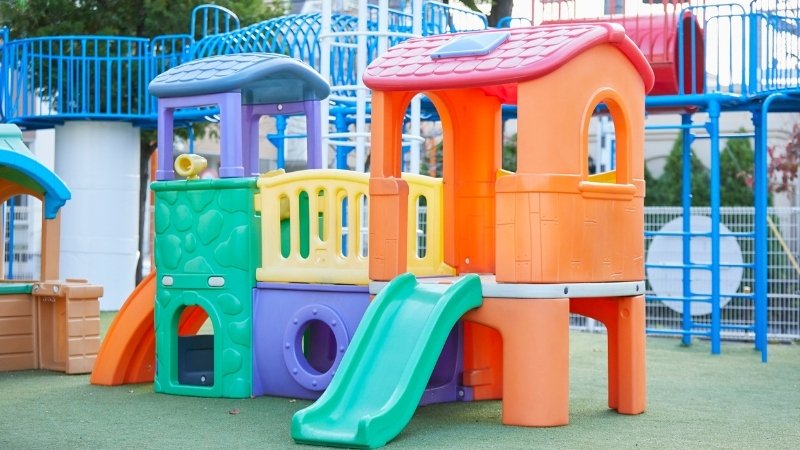 Tiki c&oacute; cầu trượt trong nh&agrave; v&agrave; v&aacute;n trượt cho b&eacute;, đa dạng mẫu, ph&ugrave; hợp mọi độ tuổi