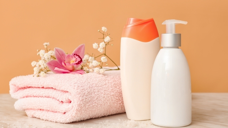 Chọn dung dịch tắm thảo dược có thành phần tự nhiên, thương hiệu uy tín, đúng mục đích,...