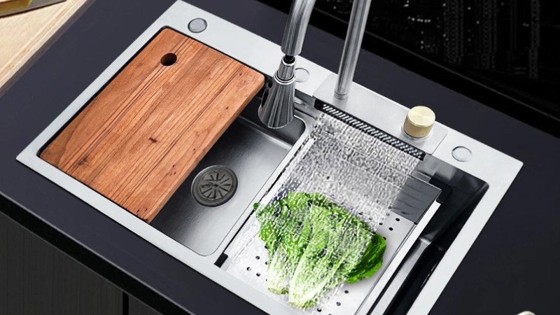 Chậu, bồn rửa ch&eacute;n b&aacute;t inox gi&uacute;p việc rửa ch&eacute;n b&aacute;t nhanh ch&oacute;ng v&agrave; tiện lợi hơn