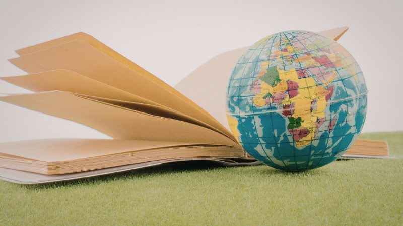 C&aacute;ch lựa chọn S&aacute;ch Phong Tục - Tập Qu&aacute;n Nước Ngo&agrave;i ph&ugrave; hợp