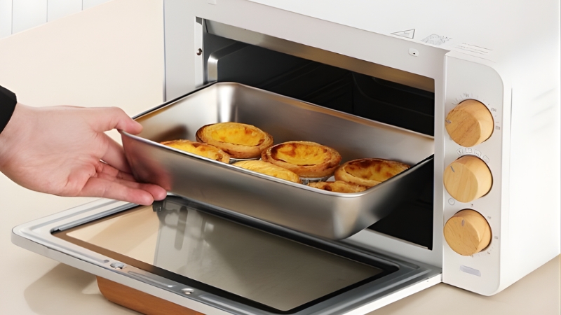 Khay ph&ugrave; hợp sử dụng trong gia đ&igrave;nh, nh&agrave; h&agrave;ng hoặc tiệc buffet.