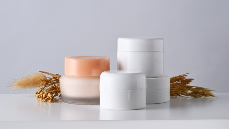 Bộ chăm s&oacute;c da b&eacute; tại Tiki gồm dưỡng ẩm, chống hăm, vệ sinh v&agrave; thư gi&atilde;n an to&agrave;n, dịu nhẹ