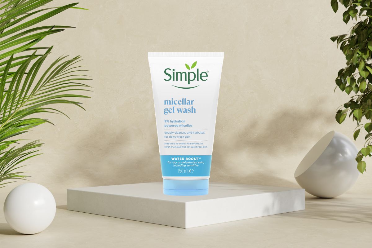 Sữa rửa mặt Simple có đẩy mụn không