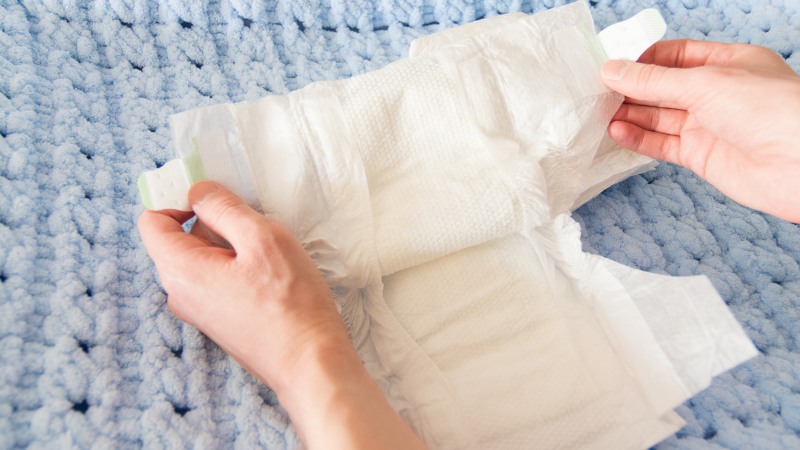 Tã dán cho người lớn thấm hút cao, chống tràn an toàn