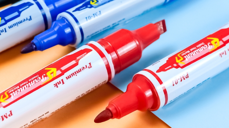 B&uacute;t l&ocirc;ng cứng ph&ugrave; hợp để viết bảng, giấy hoặc c&aacute;c vật liệu kh&aacute;c