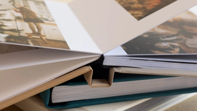 Từ album lồng truyền thống đến binder đựng card hiện đại