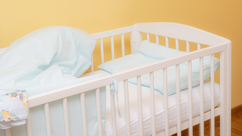 Chọn chăn ga gối nệm, m&ugrave;ng cho b&eacute; theo nhu cầu trọn bộ, mua lẻ hay bảo vệ giấc ngủ an to&agrave;n