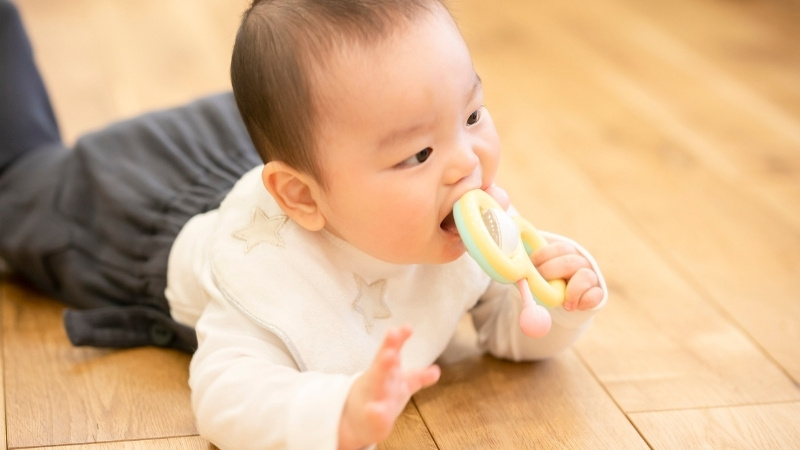 Mua gặm nướu ch&iacute;nh h&atilde;ng tại Tiki giao nhanh 2H, đổi trả dễ, ưu đ&atilde;i nhiều cho mẹ