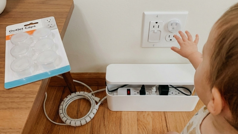 Mua thiết bị bảo vệ an to&agrave;n điện ch&iacute;nh h&atilde;ng tại Tiki, giao nhanh 2h, gi&aacute; tốt, đổi trả dễ