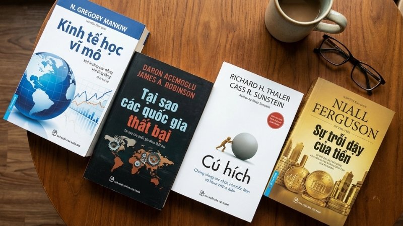 Những t&aacute;c giả, đầu s&aacute;ch vĩ m&ocirc; uy t&iacute;n gi&uacute;p bạn hiểu s&acirc;u kinh tế to&agrave;n cầu, ch&iacute;nh s&aacute;ch v&agrave; lịch sử