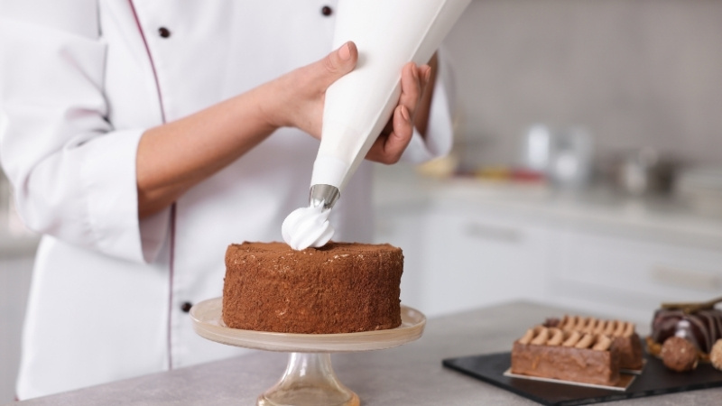 Đui bắt kem chất lượng gi&uacute;p tạo h&igrave;nh hoa, l&aacute; tinh xảo, n&acirc;ng tầm s&aacute;ng tạo cho chiếc b&aacute;nh kem