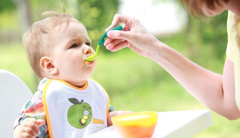 Thực đơn ăn dặm phong ph&uacute; gi&uacute;p trẻ ăn ngon đang b&aacute;n tại Tiki