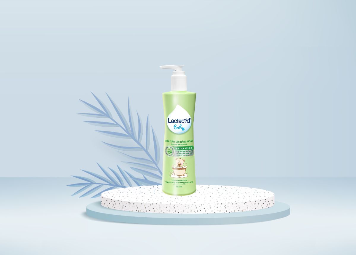 Sữa tắm Lactacyd Extra Milky