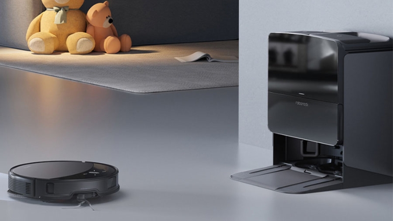 Robot H&uacute;t Bụi dễ d&agrave;ng điều khiển qua ứng dụng hoặc điều khiển từ xa.