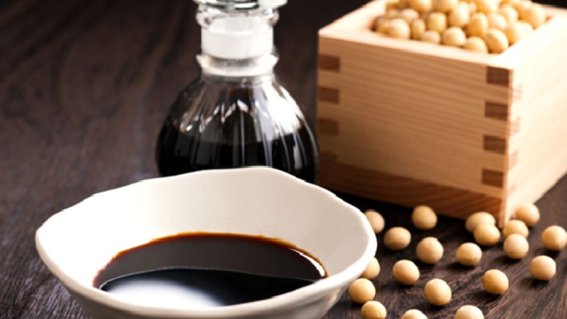 Nước tương &ndash; Gia vị đậm đ&agrave; gi&uacute;p m&oacute;n ăn th&ecirc;m tr&ograve;n vị