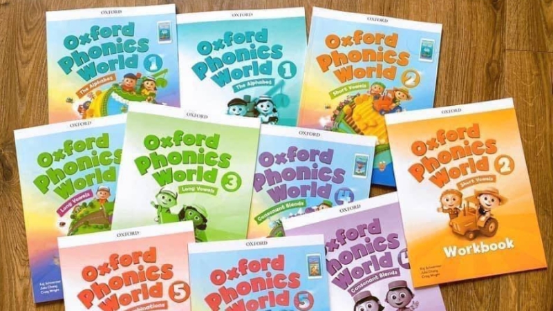 S&aacute;ch Phonics & Letter gi&uacute;p b&eacute; l&agrave;m quen với chữ c&aacute;i v&agrave; ph&aacute;t &acirc;m tiếng Anh chuẩn ngay từ đầu
