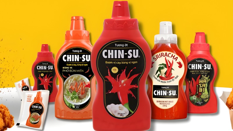 Tương ớt truyền thống Việt Nam l&agrave; d&ograve;ng sản phẩm phổ biến nhất trong gian bếp Việt