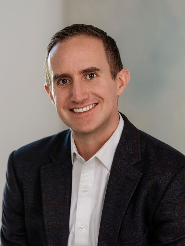 Tác giả Morgan Housel