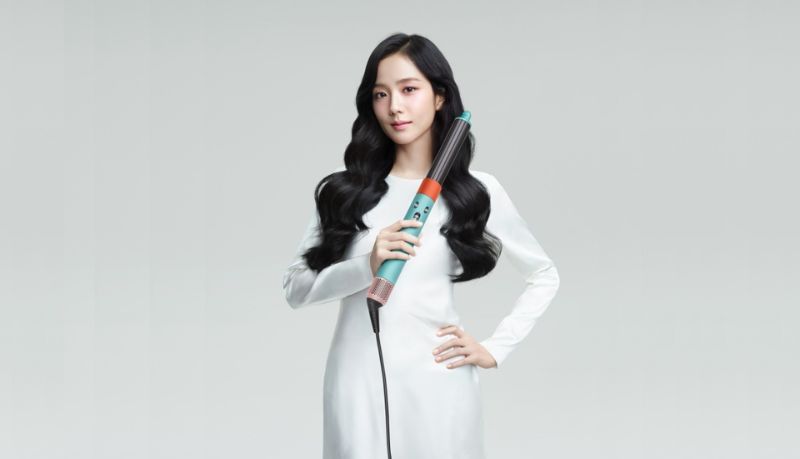 M&aacute;y uốn t&oacute;c gi&uacute;p bạn c&oacute; m&aacute;i t&oacute;c bồng bềnh nhanh ch&oacute;ng, tiện lợi