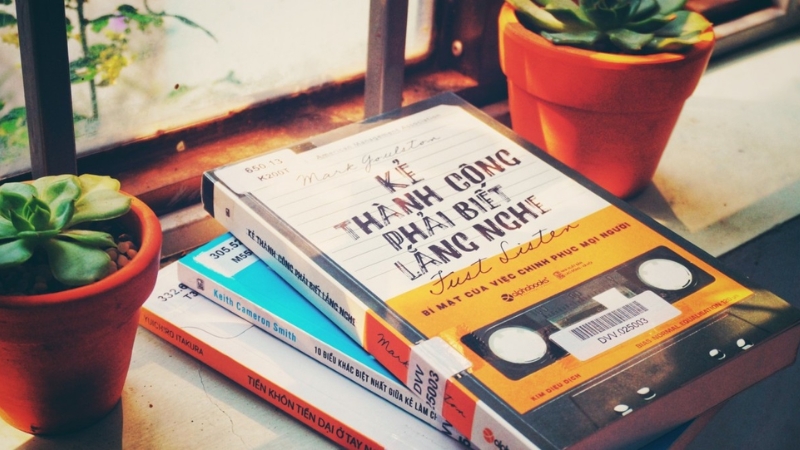 S&aacute;ch kỹ năng giao tiếp hỗ trợ bạn tự tin hơn trong c&ocirc;ng việc v&agrave; cuộc sống.