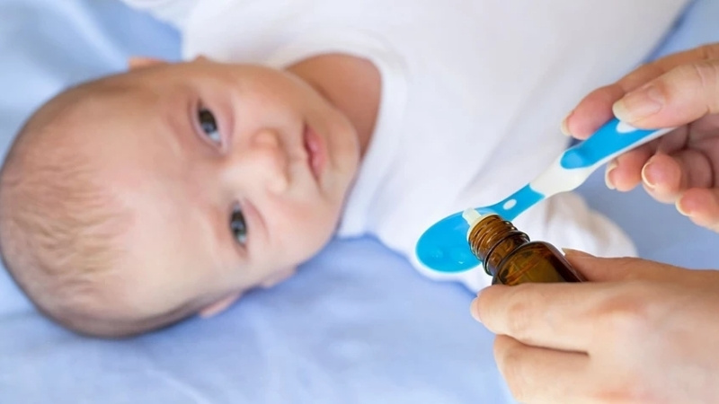 Chọn vitamin cho b&eacute; c&oacute; nguồn gốc r&otilde;, dạng ph&ugrave; hợp tuổi, th&agrave;nh phần an to&agrave;n, hỏi b&aacute;c sĩ