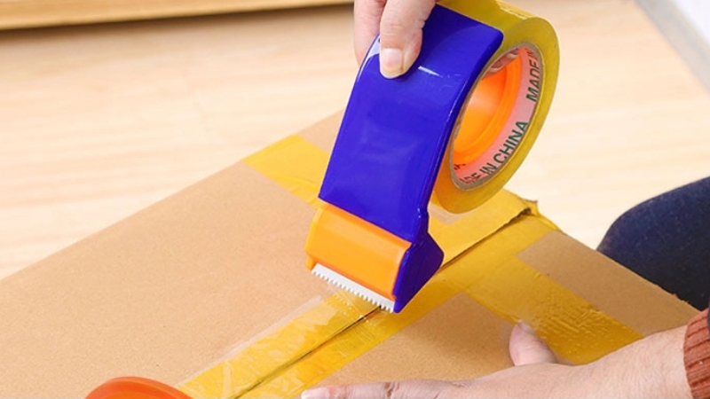 Dụng cụ cắt băng keo gi&uacute;p cắt nhanh, gọn v&agrave; ch&iacute;nh x&aacute;c