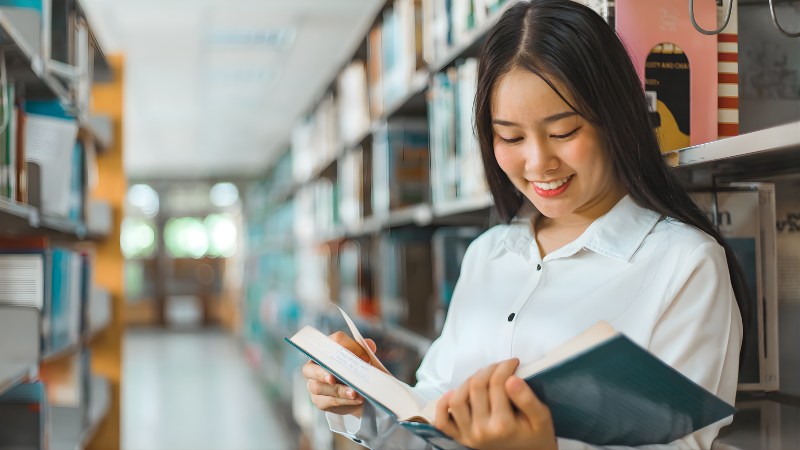 Sách Tiếng Anh Giao Tiếp – lựa chọn thiết yếu cho người muốn nói tiếng Anh lưu loát