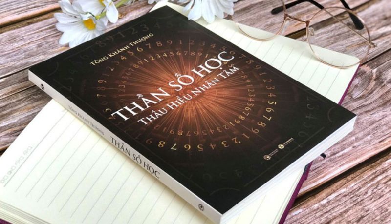 S&aacute;ch Thần số học - Nh&acirc;n số học gi&uacute;p kh&aacute;m ph&aacute; bản th&acirc;n qua c&aacute;c con số