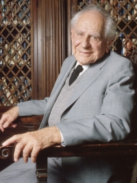 Tác giả Karl Popper