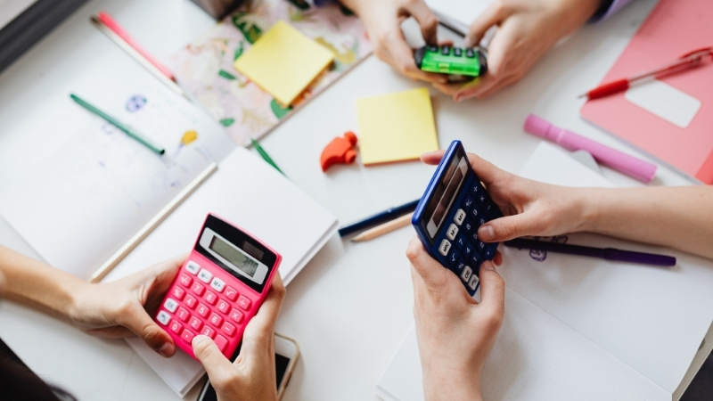 Từ máy tính khoa học chuyên sâu đến máy văn phòng tiện lợi - Đáp ứng mọi nhu cầu tính toán