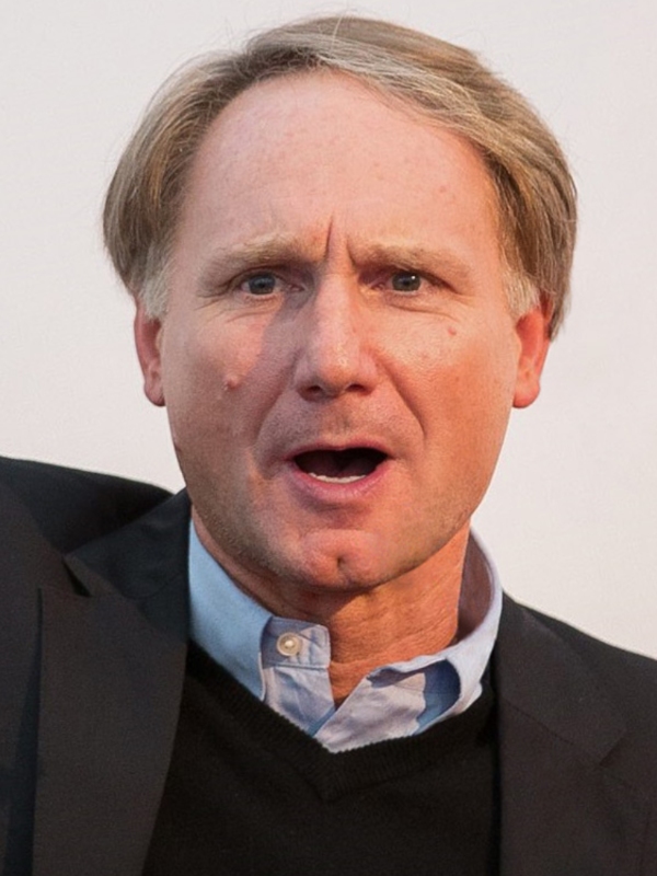 Tác giả Dan Brown