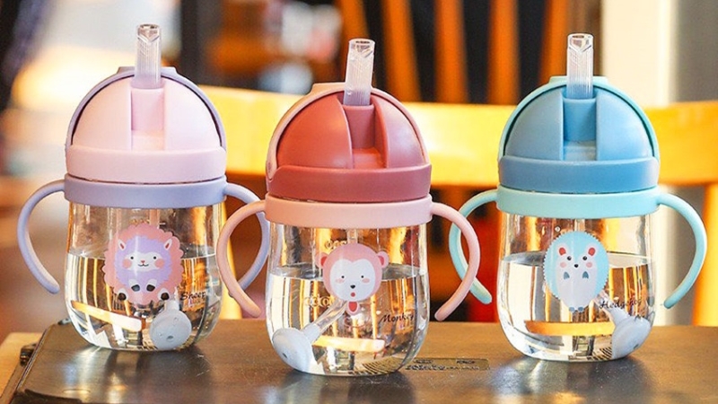 B&igrave;nh tập uống cho b&eacute;, thiết kế an to&agrave;n, dễ cầm nắm