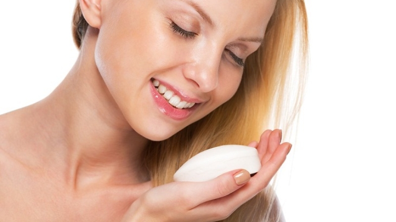 X&agrave; ph&ograve;ng tắm gi&uacute;p loại bỏ bụi bẩn v&agrave; vi khuẩn