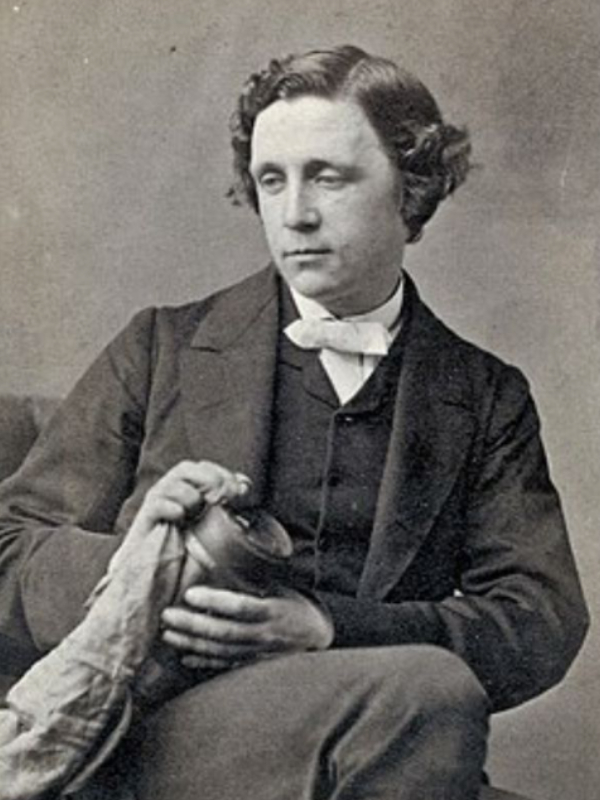 Tác giả Lewis Carroll