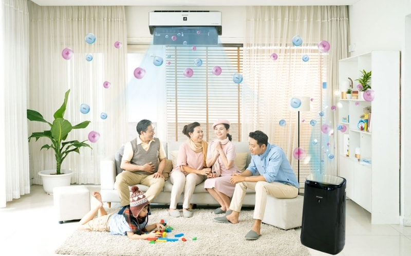 Trong m&ocirc;i trường kh&oacute;i bụi, &ocirc; nhiễm th&igrave; m&aacute;y lọc kh&ocirc;ng kh&iacute; sẽ l&agrave; thiết bị kh&ocirc;ng thể thiều cho mọi gia đ&igrave;nh