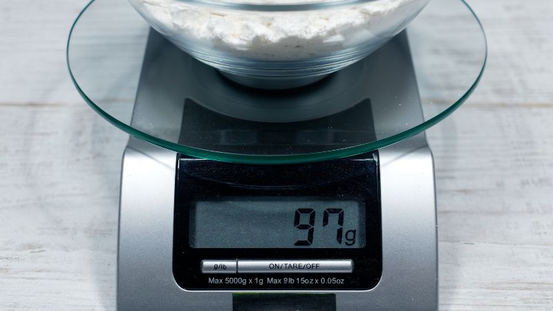 C&aacute;ch chọn c&acirc;n nh&agrave; bếp ch&iacute;nh x&aacute;c, dễ d&ugrave;ng v&agrave; bền bỉ