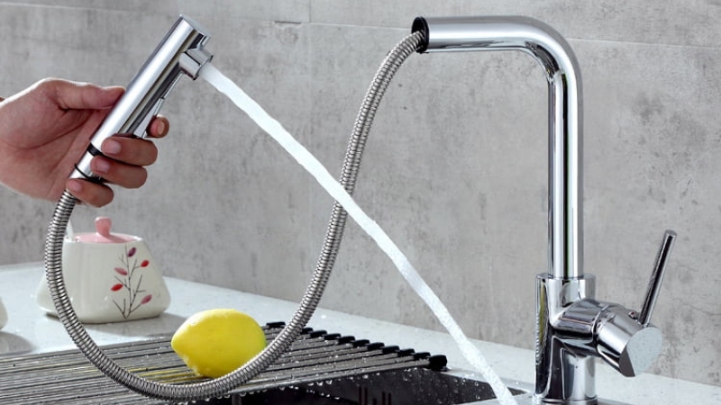 V&ograve;i rửa ch&eacute;n b&aacute;t được l&agrave;m từ chất liệu bền bỉ, chống gỉ s&eacute;t hiệu quả