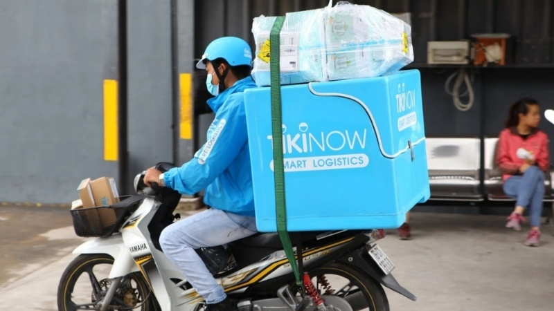 Mua ng&ocirc;n t&igrave;nh tại Tiki y&ecirc;n t&acirc;m s&aacute;ch bản quyền, nhiều ưu đ&atilde;i, đ&oacute;ng g&oacute;i kỹ, giao nhanh, đọc l&agrave; m&ecirc;