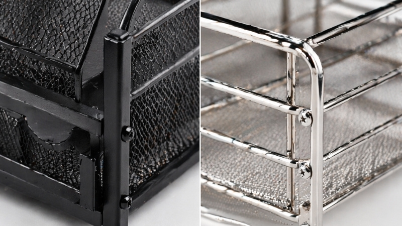 Cấu tạo từ c&aacute;c hợp kim chống gỉ s&eacute;t gi&uacute;p kệ kim loại duy tr&igrave; độ bền v&agrave; vẻ ngo&agrave;i mới đẹp