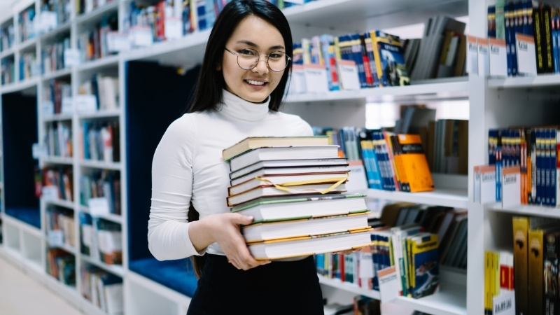 Chọn sách TOEFL theo định dạng thi, trình độ, mục tiêu kỹ năng và NXB uy tín