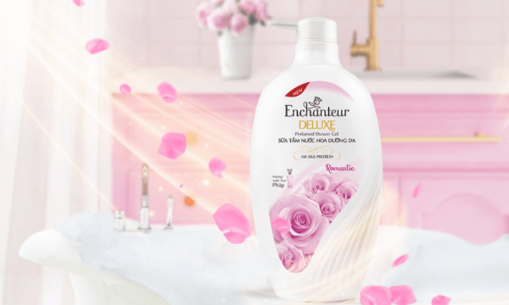 Sữa tắm hương Romantic gi&uacute;p nu&ocirc;i dưỡng v&agrave; bảo vệ da
