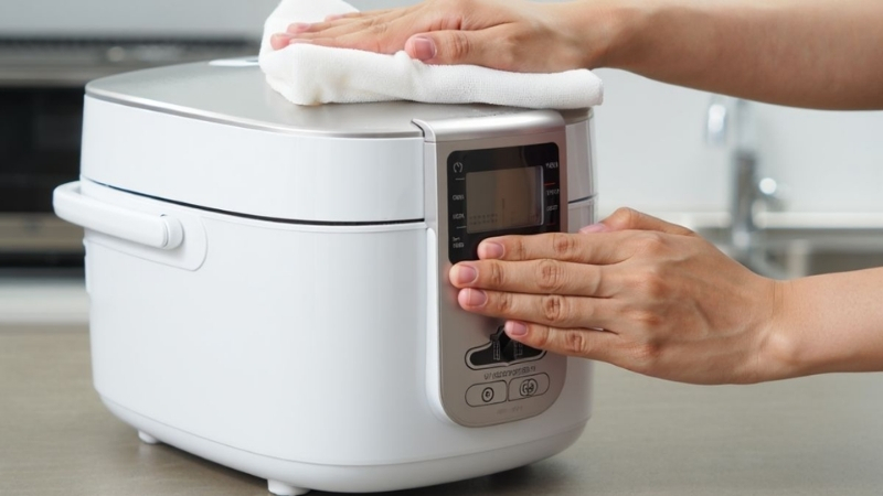 Bảo quản v&agrave; vệ sinh đ&uacute;ng c&aacute;ch gi&uacute;p duy tr&igrave; độ bền v&agrave; khả năng chống d&iacute;nh của nồi