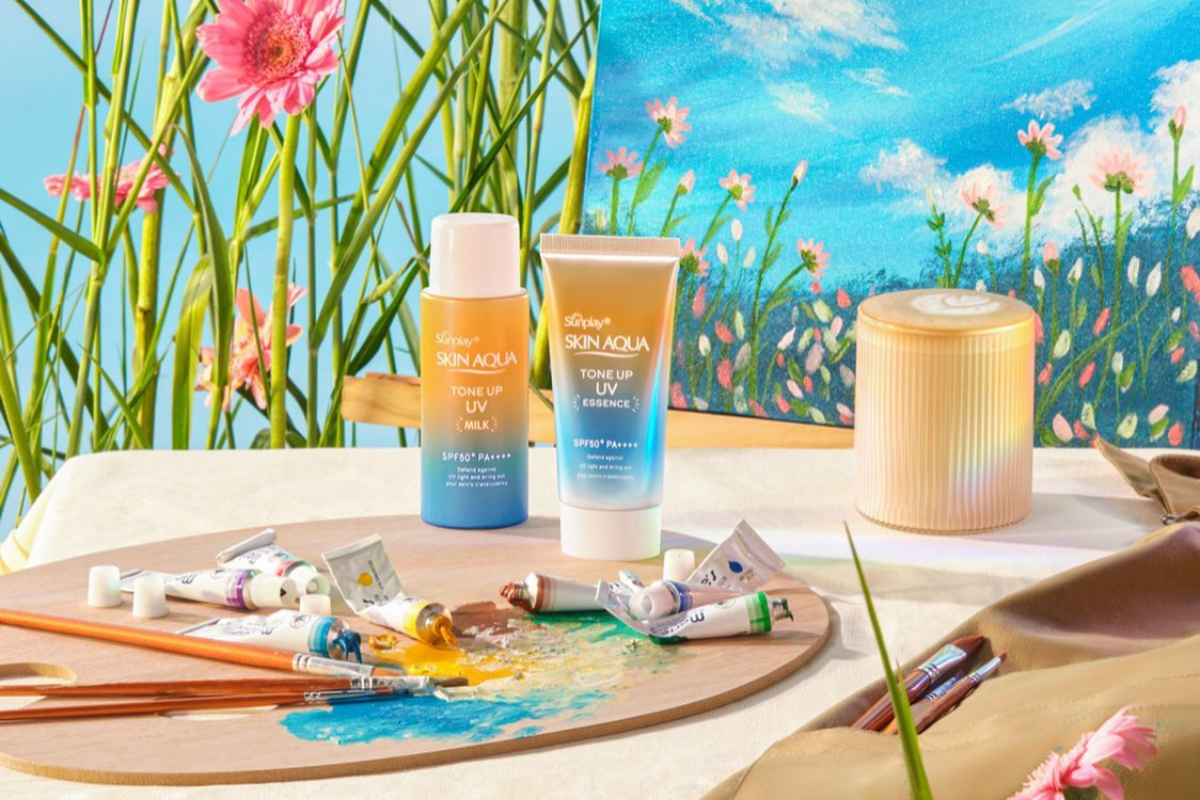 Kem chống nắng Sunplay Skin Aqua Tone Up UV Milk Latte Beige 