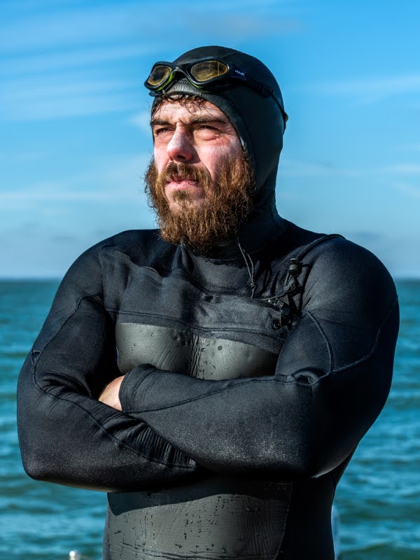 Tác giả Ross Edgley